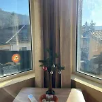 Holiday home трапезица за до 12 човека с безплатен паркинг, двор и веранди, в град търново
