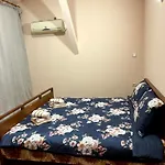 Holiday home трапезица за до 12 човека с безплатен паркинг, двор и веранди, в град търново Veliko Tarnovo