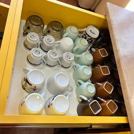 трапезица с безплатен паркинг двор и веранди