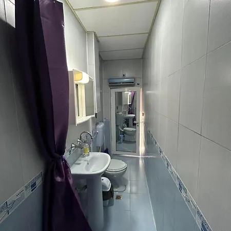 трапезица с безплатен паркинг двор и веранди * Велико-Тырново