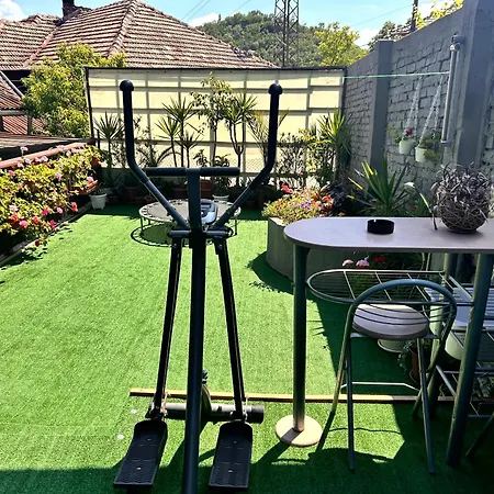 Дом отдыха трапезица с безплатен паркинг двор и веранди