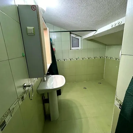 Дом отдыха трапезица с безплатен паркинг двор и веранди *