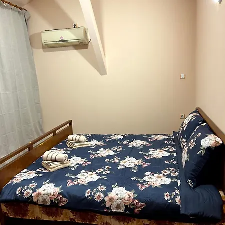 Дом отдыха трапезица с безплатен паркинг двор и веранди Велико-Тырново