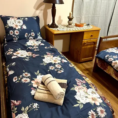 Дом отдыха трапезица с безплатен паркинг двор и веранди