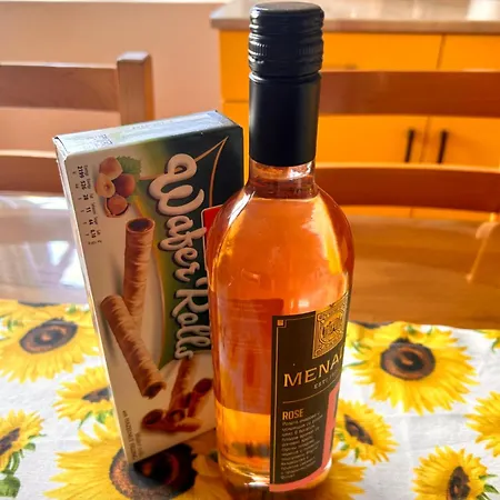 Дом отдыха трапезица с безплатен паркинг двор и веранди *