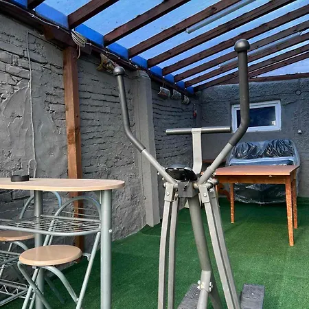 Дом отдыха трапезица с безплатен паркинг двор и веранди *