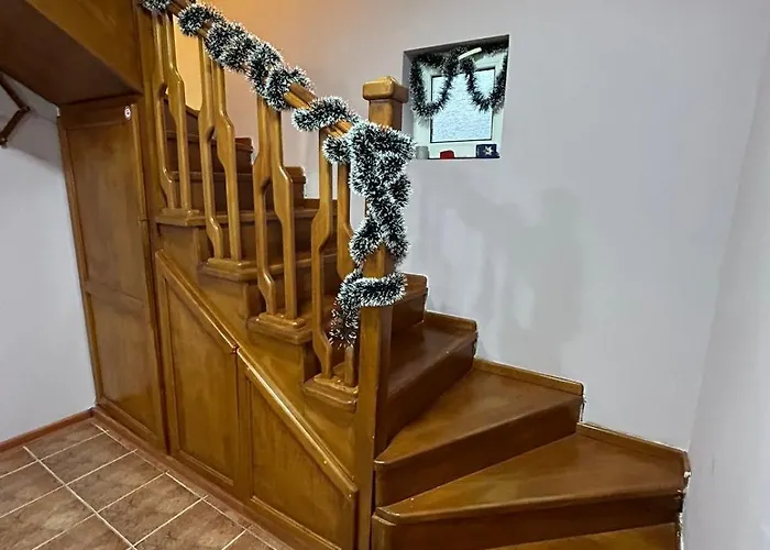 трапезица за до 12 човека с безплатен паркинг, двор и веранди, в град търново 펜션 *